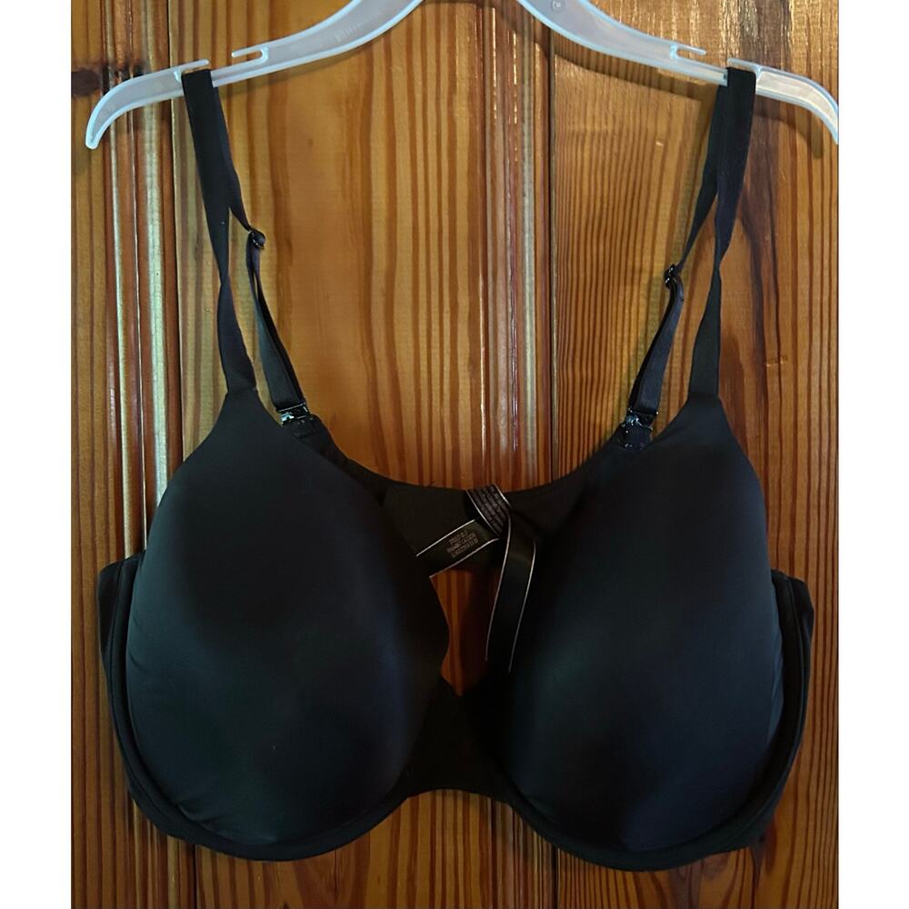Victoria’s Secret black tshirt lightly lined full coverage bra size 38dd